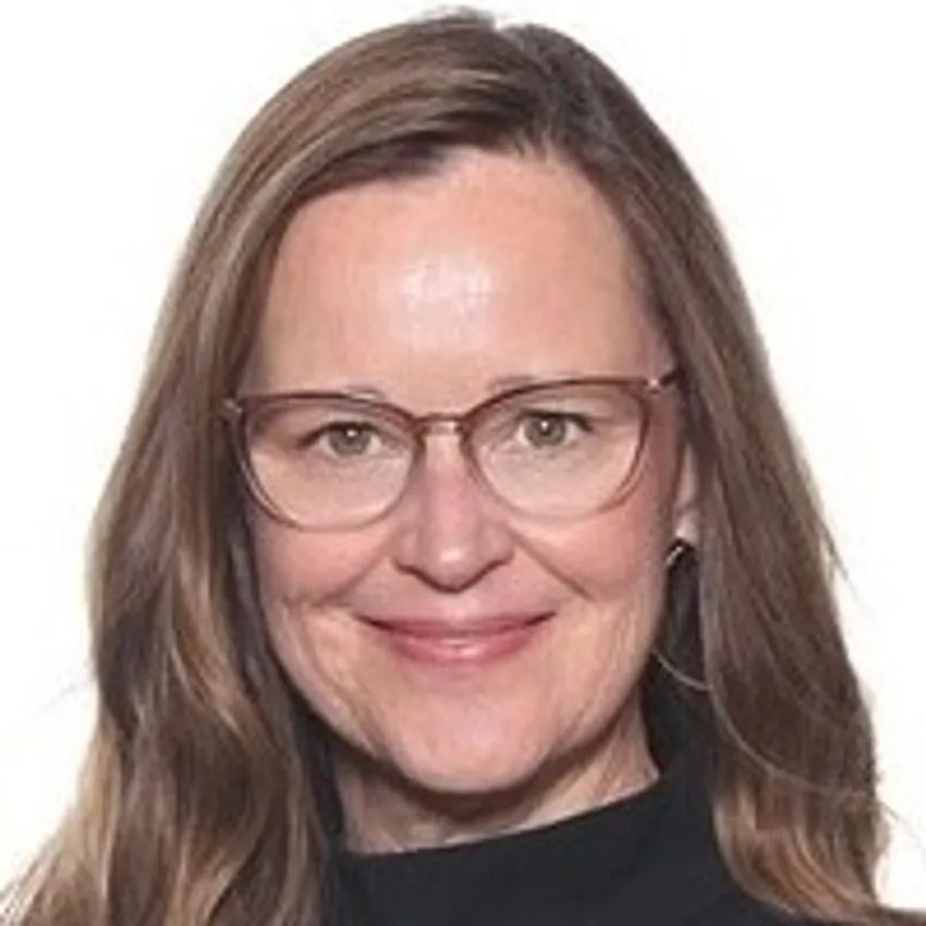 Amanda Curtis